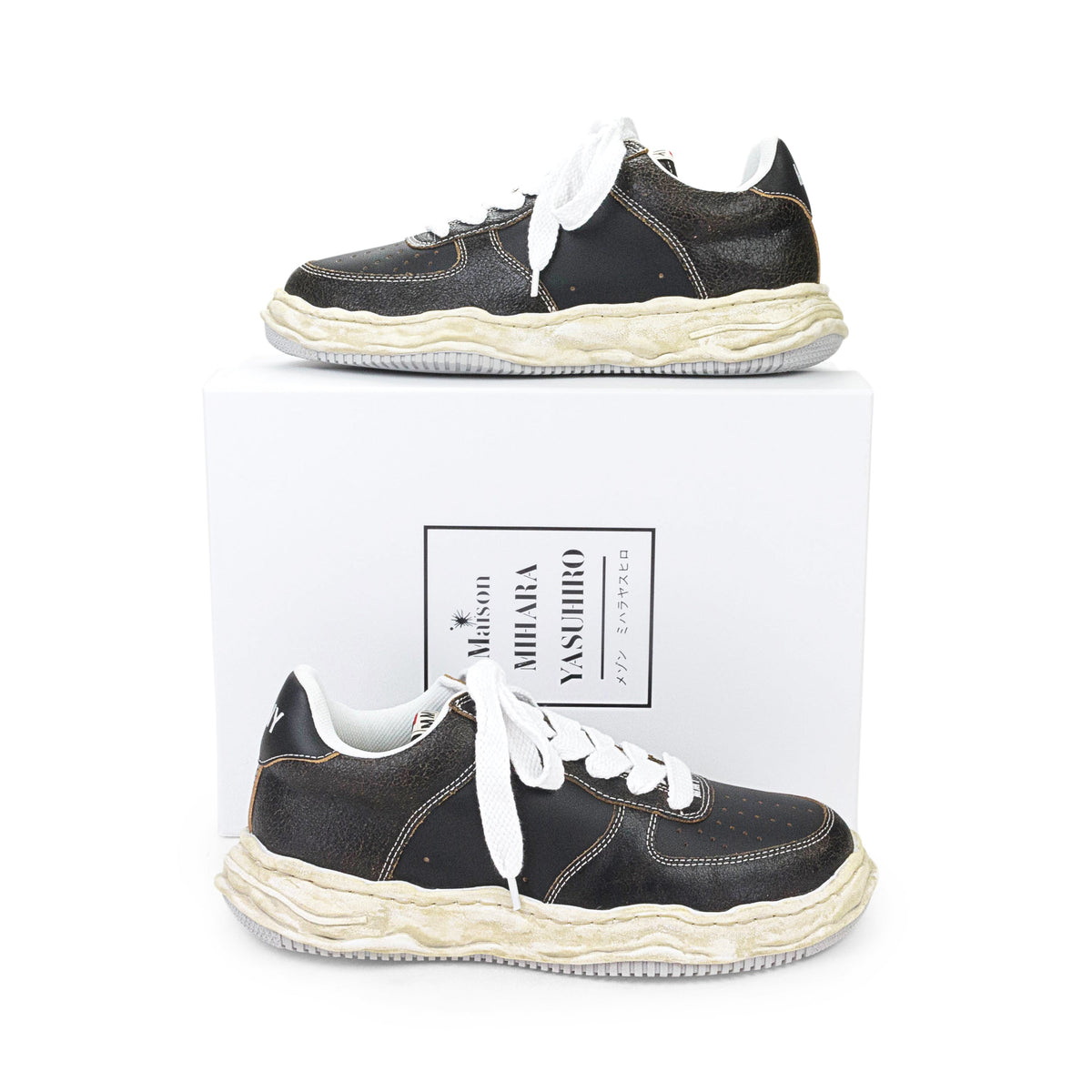 WAYNE LOW CRACKING BLACK LOW-TOP SNEAKER